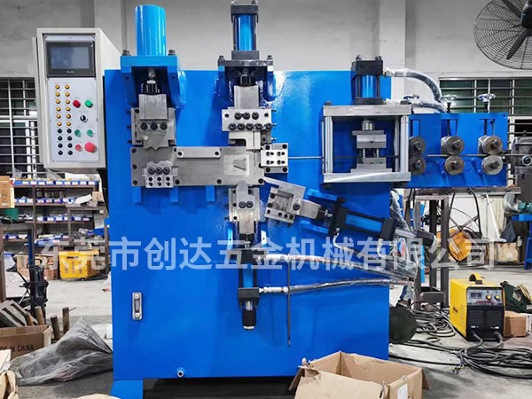 不同類型電腦液壓成型機的比較